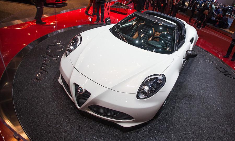 Geners Heads New Alfa Romeo 4C Spider - Głowice przekładniowe