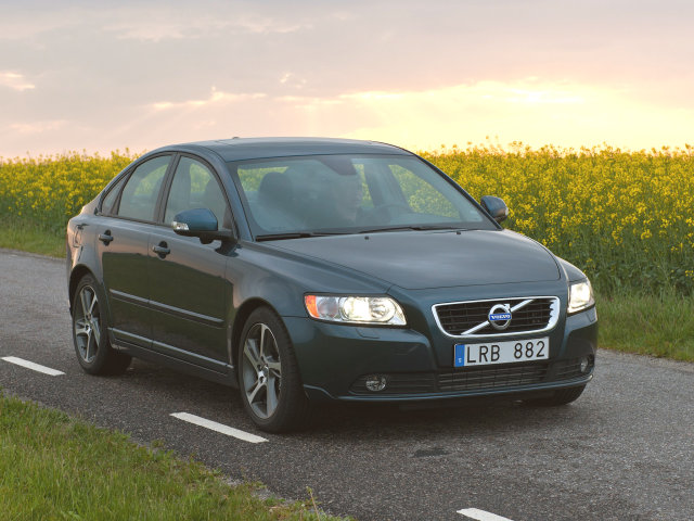 All pictures Volvo S40 II