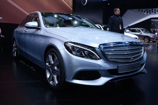 2015 Mercedes Benz C კლასი წინა ხედი