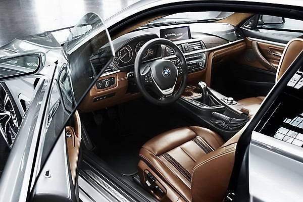 Новое Купе BMW 4-Series фото интерьера [Фото 29 из 36, 05.12.2012]