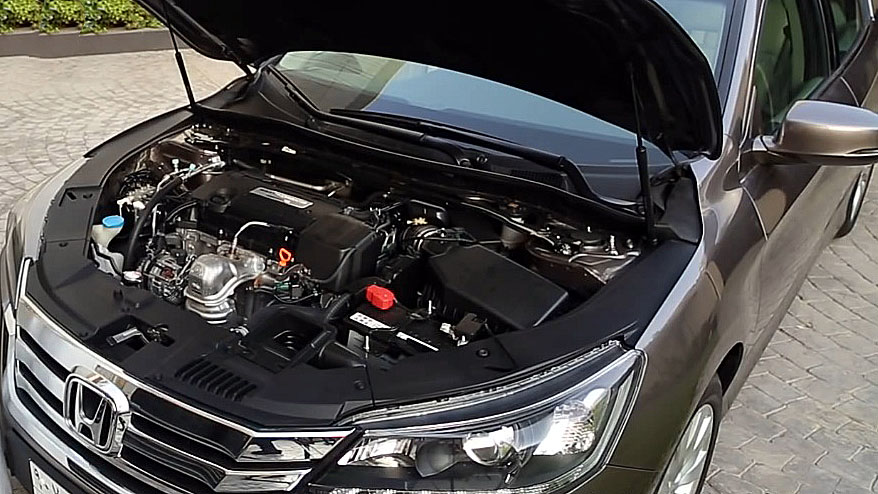 фото двигуна Honda Accord 2015